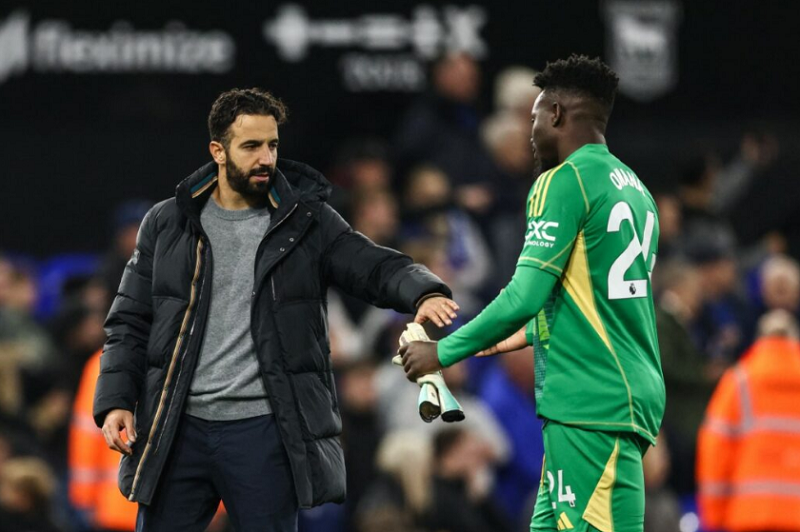 thang-ipswich-town-sao-man-utd-van-bi-chi-trich-tham-te