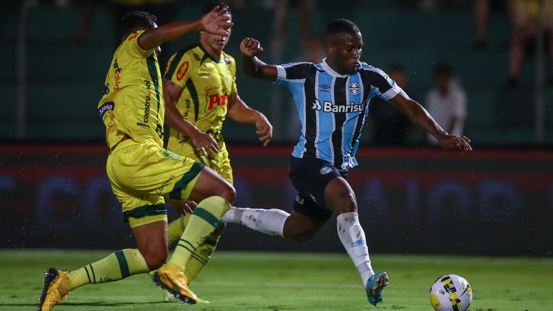 Nhận định soi kèo Mirassol vs Gremio lúc 05h00 ngày 17/4/2025