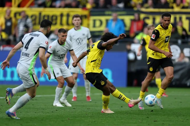 Dortmund vs VfL Wolfsburg (23:30 &#8211; 03/05) | Xem lại trận đấu
