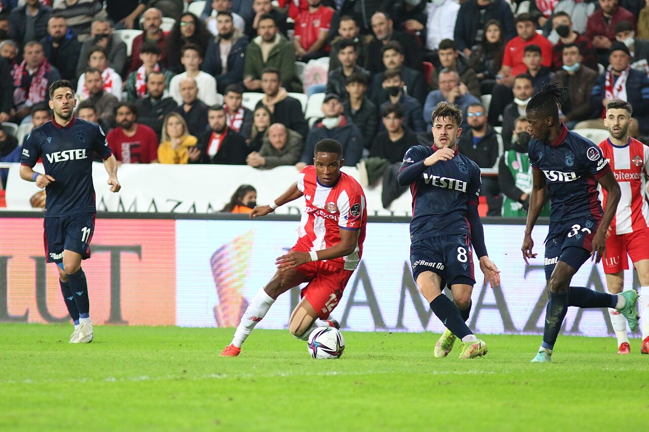 Nhận định soi kèo Antalyaspor vs Trabzonspor lúc 00h00 ngày 31/5/2025