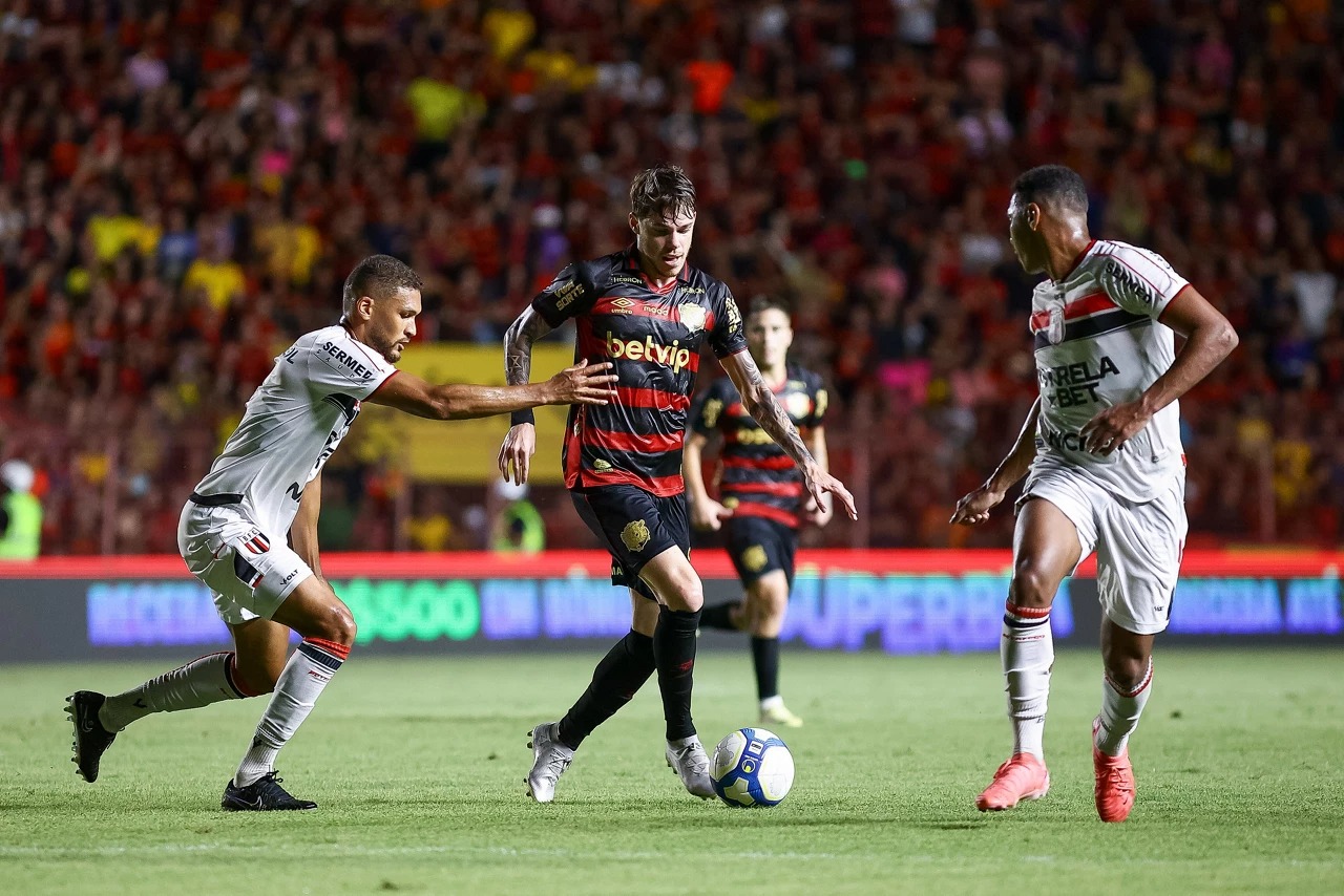 Nhận định soi kèo Sport Recife vs Botafogo lúc 03h30 ngày 21/7/2025